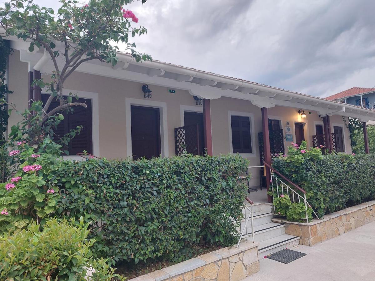 Daglas Seaside Studios Nydri  Exterior foto